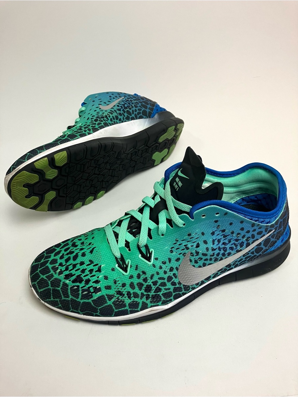 Nike Free TR fit 5.0 Size 7 Women's Running Sneakers Shoes Teal Green Black Blue